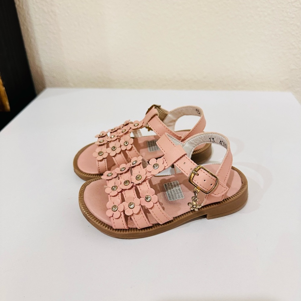 Baby sandals size 4.5